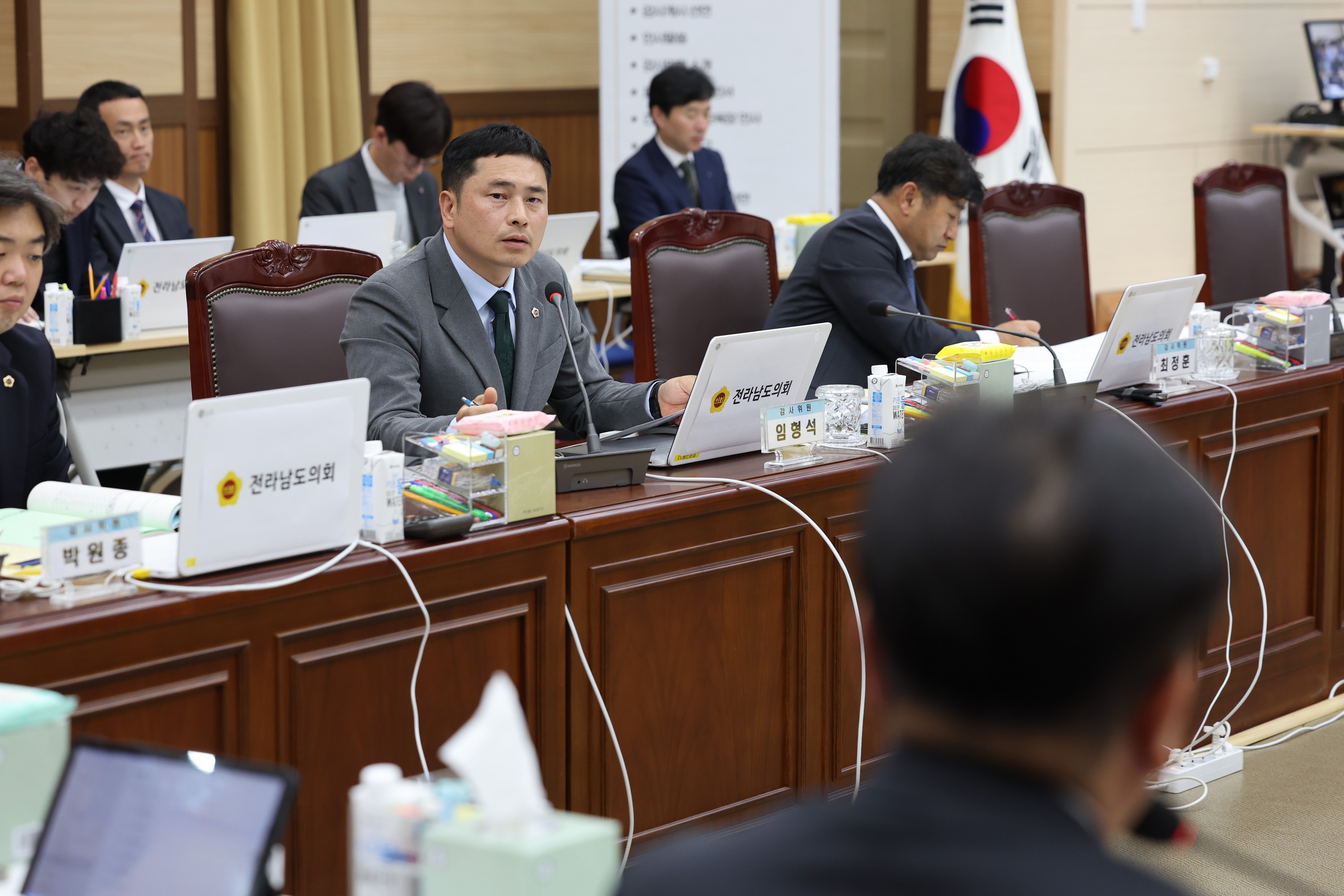 제386회 정례회 교육위원회 행정사무감사 첨부이미지 : 24년11월08일 제386회 정례회 교육위원회 행정사무감사 - 037.jpg