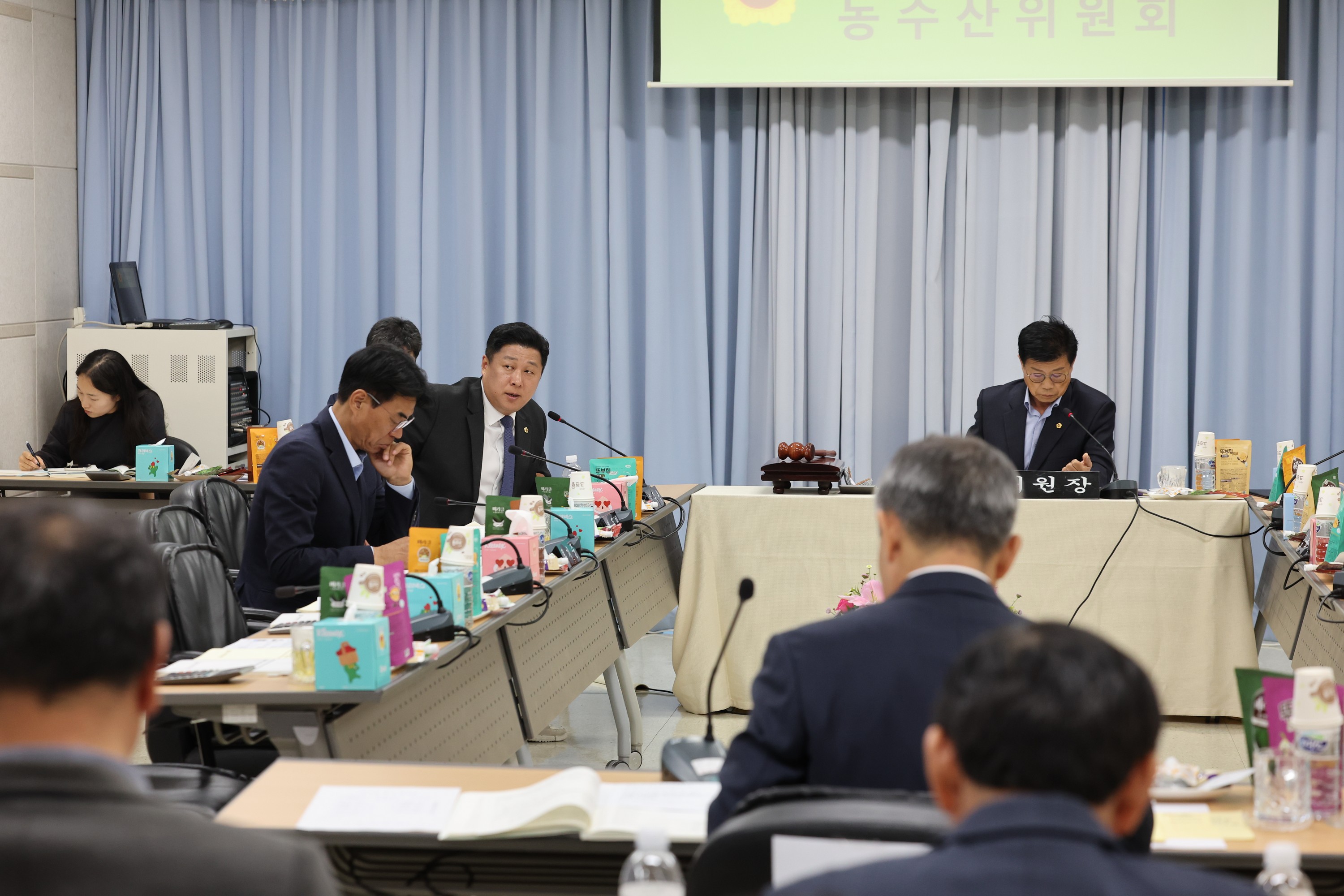 제386회 정례회 농수산위원회 행정사무감사(전남바이오진흥원) 첨부이미지 : 24년11월11일 제386회 정례회 농수산위원회 행정사무감사 - 069.jpg