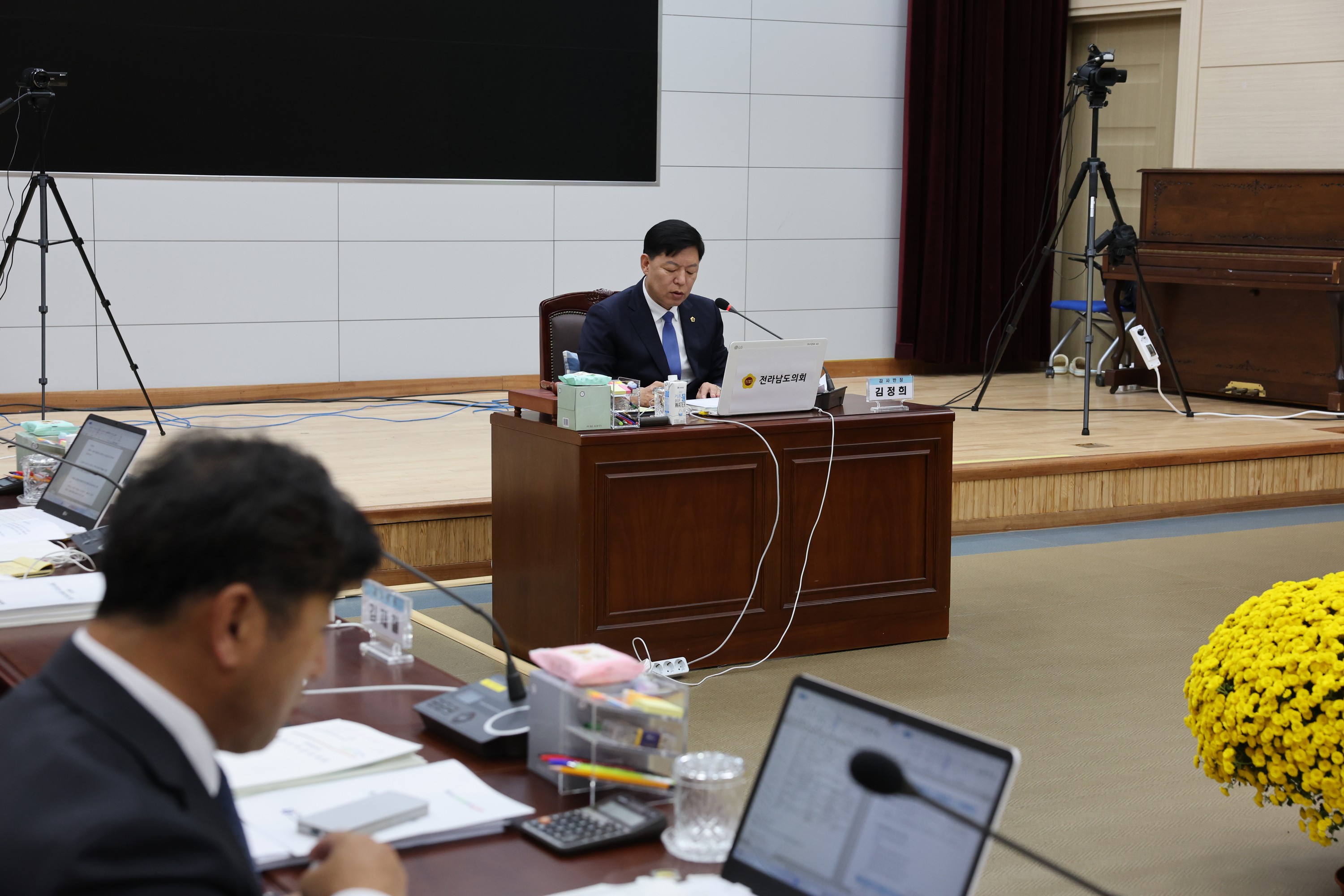 제386회 정례회 교육위원회 행정사무감사 첨부이미지 : 24년11월08일 제386회 정례회 교육위원회 행정사무감사 - 009.jpg