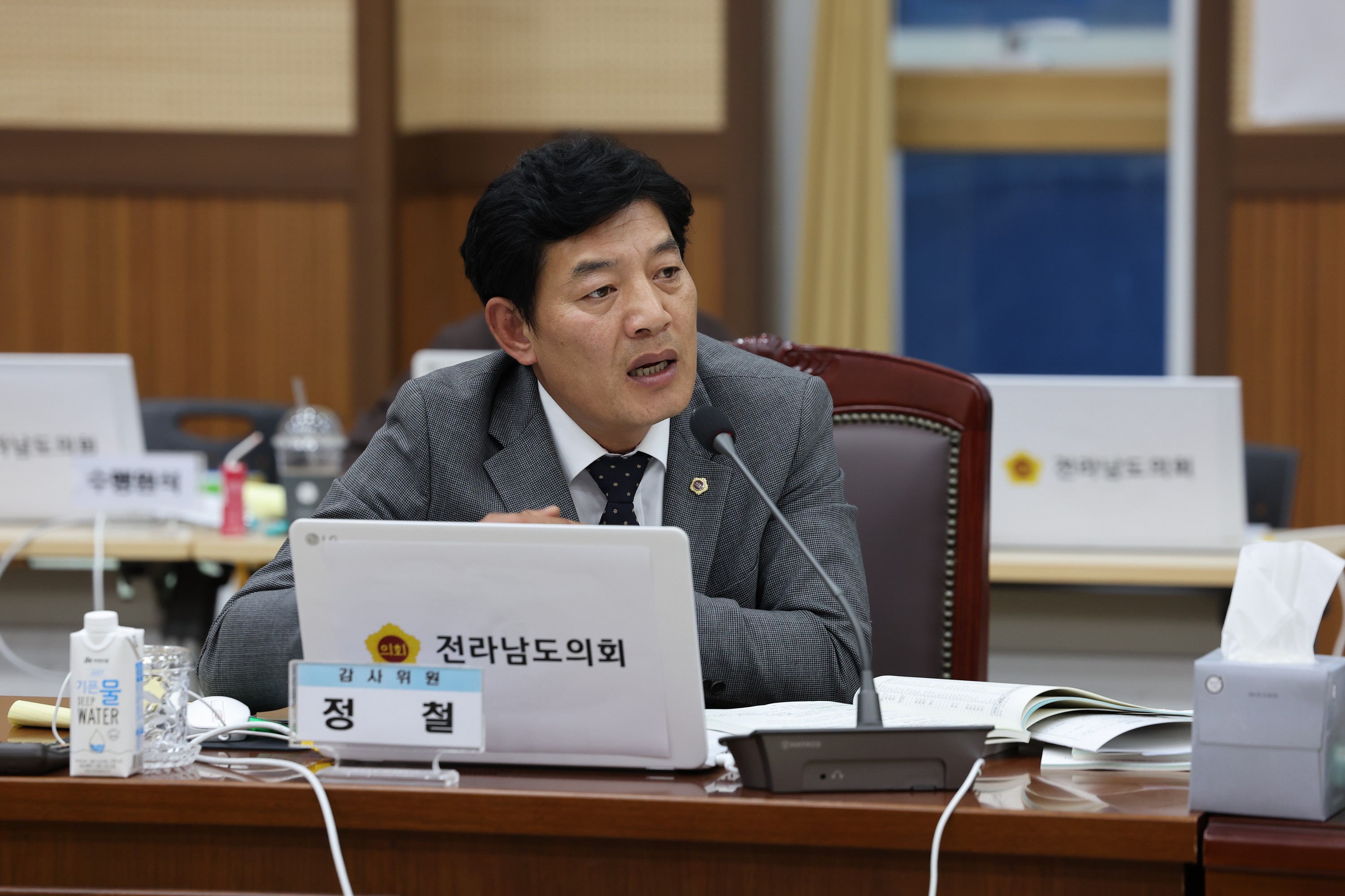 제386회 정례회 교육위원회 행정사무감사 첨부이미지 : 24년11월08일 제386회 정례회 교육위원회 행정사무감사 - 060.jpg