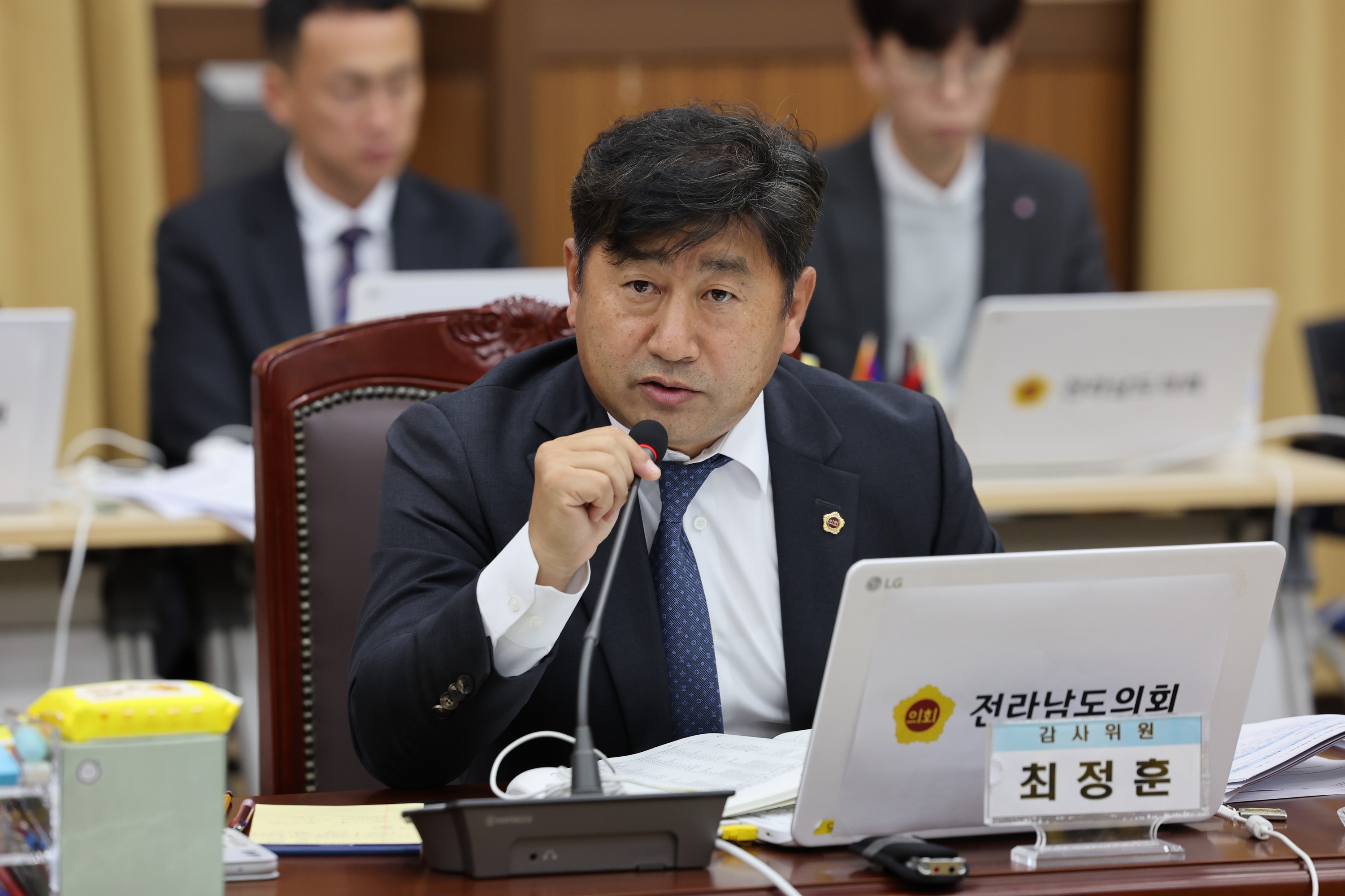 제386회 정례회 교육위원회 행정사무감사 첨부이미지 : 24년11월08일 제386회 정례회 교육위원회 행정사무감사 - 054.jpg