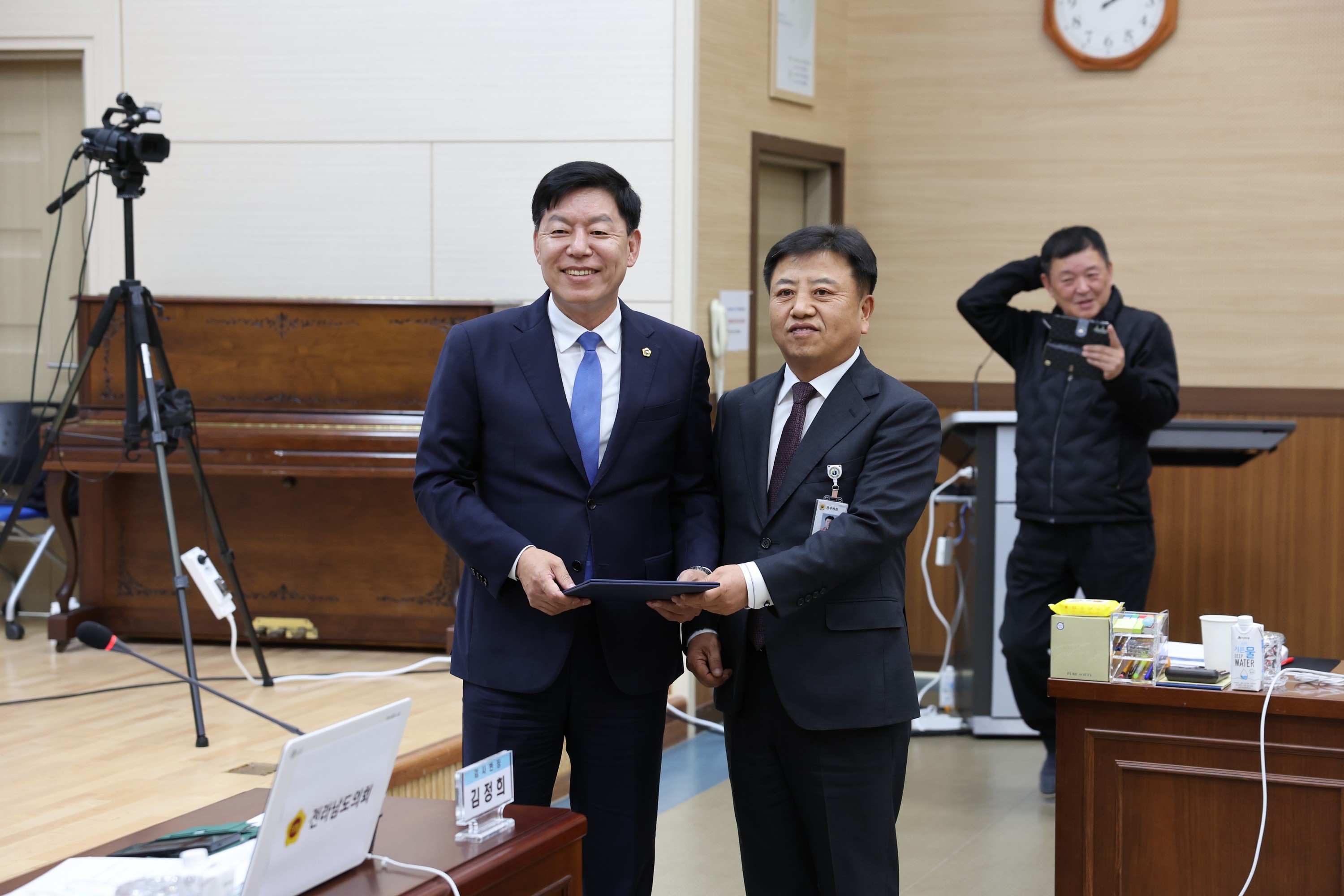 제386회 정례회 교육위원회 행정사무감사 첨부이미지 : 24년11월08일 제386회 정례회 교육위원회 행정사무감사 - 013.jpg