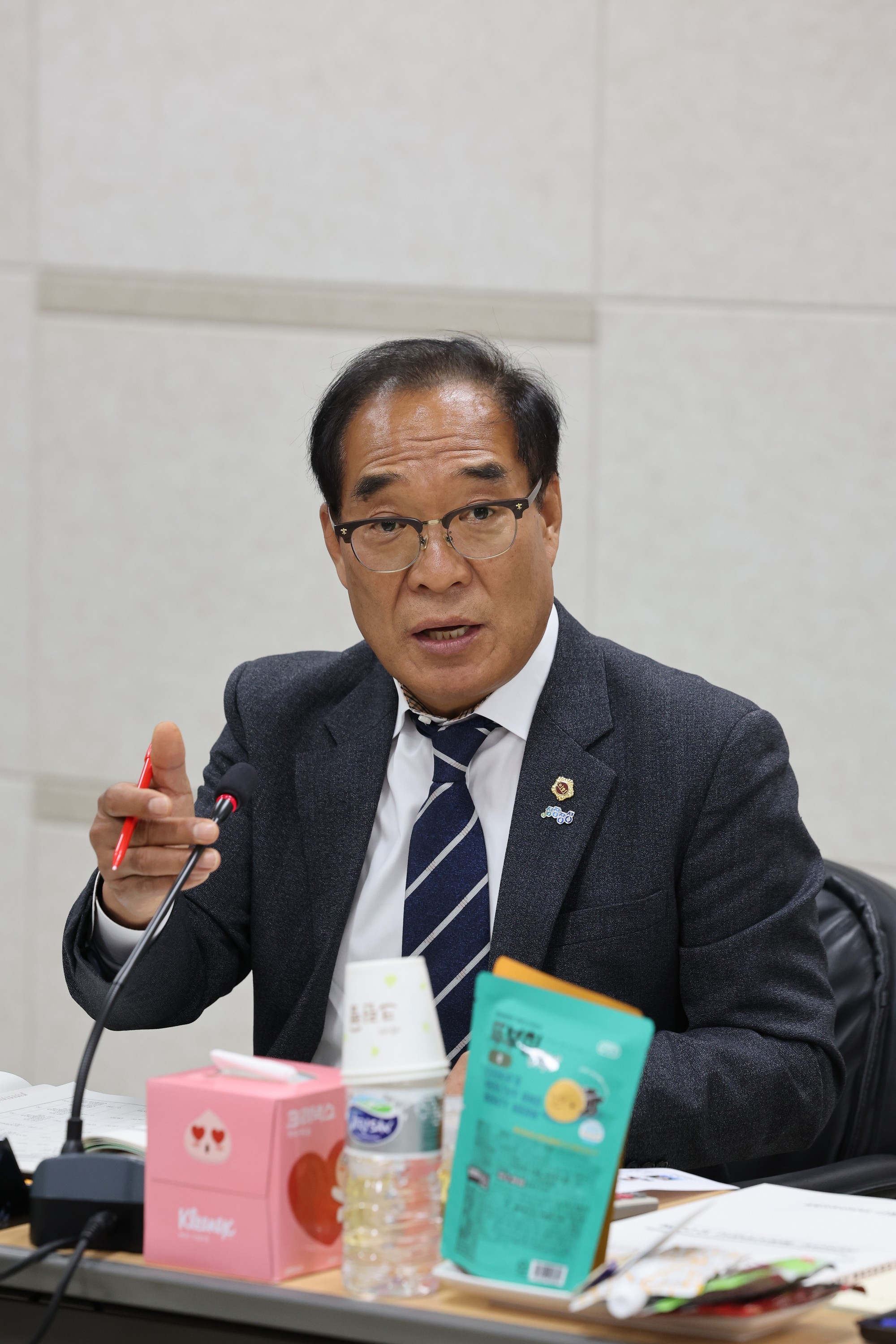 제386회 정례회 농수산위원회 행정사무감사(전남바이오진흥원) 첨부이미지 : 24년11월11일 제386회 정례회 농수산위원회 행정사무감사 - 049.jpg
