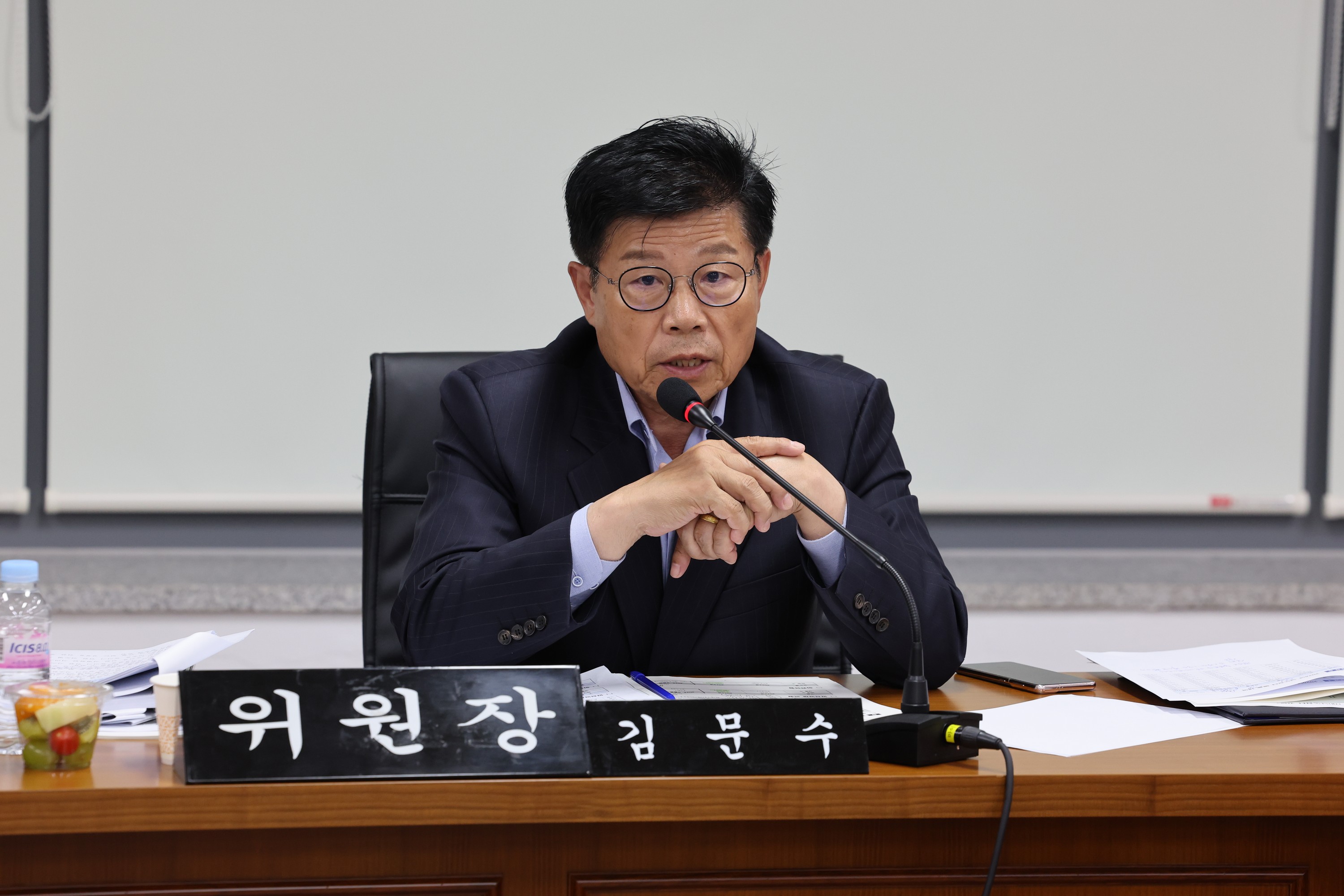 제386회 정례회 농수산위원회 행정사무감사(남도장터) 첨부이미지 : 24년11월11일 제386회 정례회 농수산위원회 행정사무감사 - 145.jpg