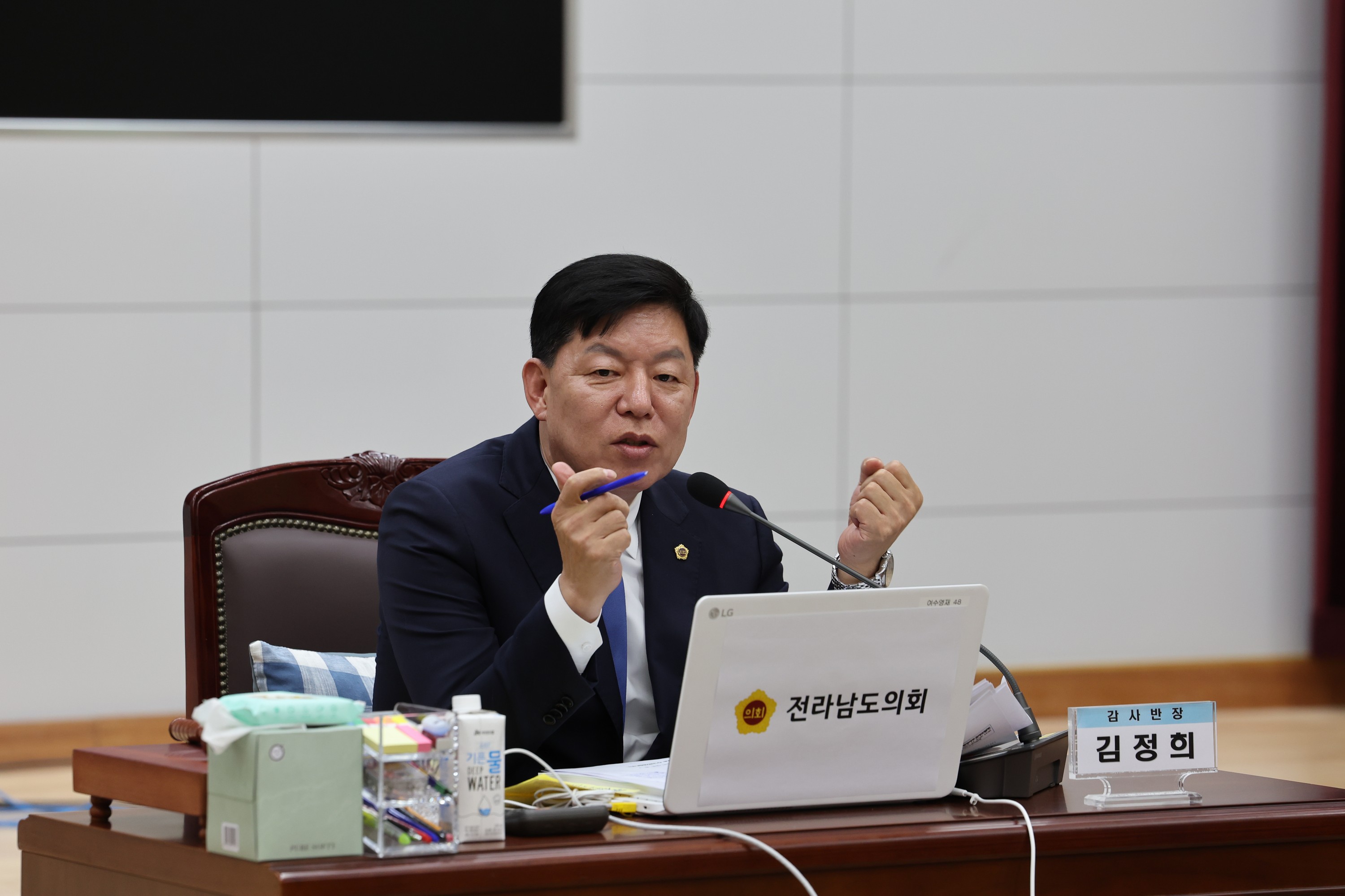 제386회 정례회 교육위원회 행정사무감사 첨부이미지 : 24년11월08일 제386회 정례회 교육위원회 행정사무감사 - 072.jpg