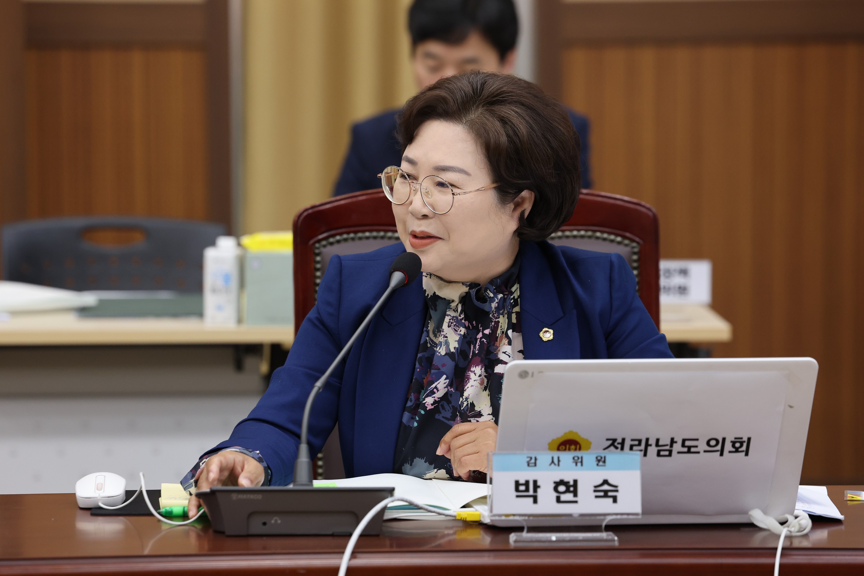 제386회 정례회 교육위원회 행정사무감사 첨부이미지 : 24년11월08일 제386회 정례회 교육위원회 행정사무감사 - 019.jpg