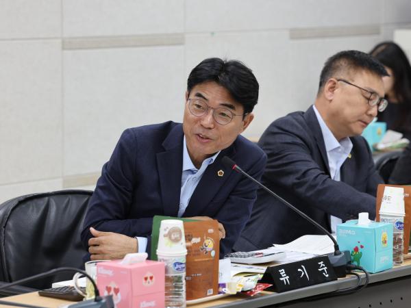 제386회 정례회 농수산위원회 행정사무감사(전남바이오진흥원) 첨부이미지 : 24년11월11일 제386회 정례회 농수산위원회 행정사무감사 - 030.jpg