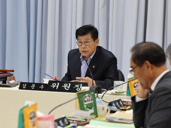 제386회 정례회 농수산위원회 행정사무감사(전남바이오진흥원) 첨부이미지 : 24년11월11일 제386회 정례회 농수산위원회 행정사무감사 - 077.jpg