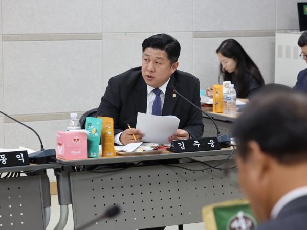 제386회 정례회 농수산위원회 행정사무감사(전남바이오진흥원) 첨부이미지 : 24년11월11일 제386회 정례회 농수산위원회 행정사무감사 - 065.jpg