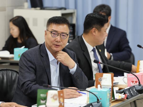 제386회 정례회 농수산위원회 행정사무감사(전남바이오진흥원) 첨부이미지 : 24년11월11일 제386회 정례회 농수산위원회 행정사무감사 - 026.jpg