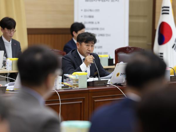 제386회 정례회 교육위원회 행정사무감사 첨부이미지 : 24년11월08일 제386회 정례회 교육위원회 행정사무감사 - 051.jpg