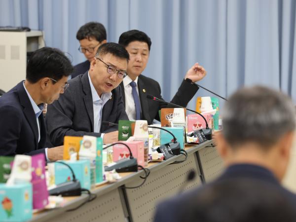 제386회 정례회 농수산위원회 행정사무감사(전남바이오진흥원) 첨부이미지 : 24년11월11일 제386회 정례회 농수산위원회 행정사무감사 - 025.jpg