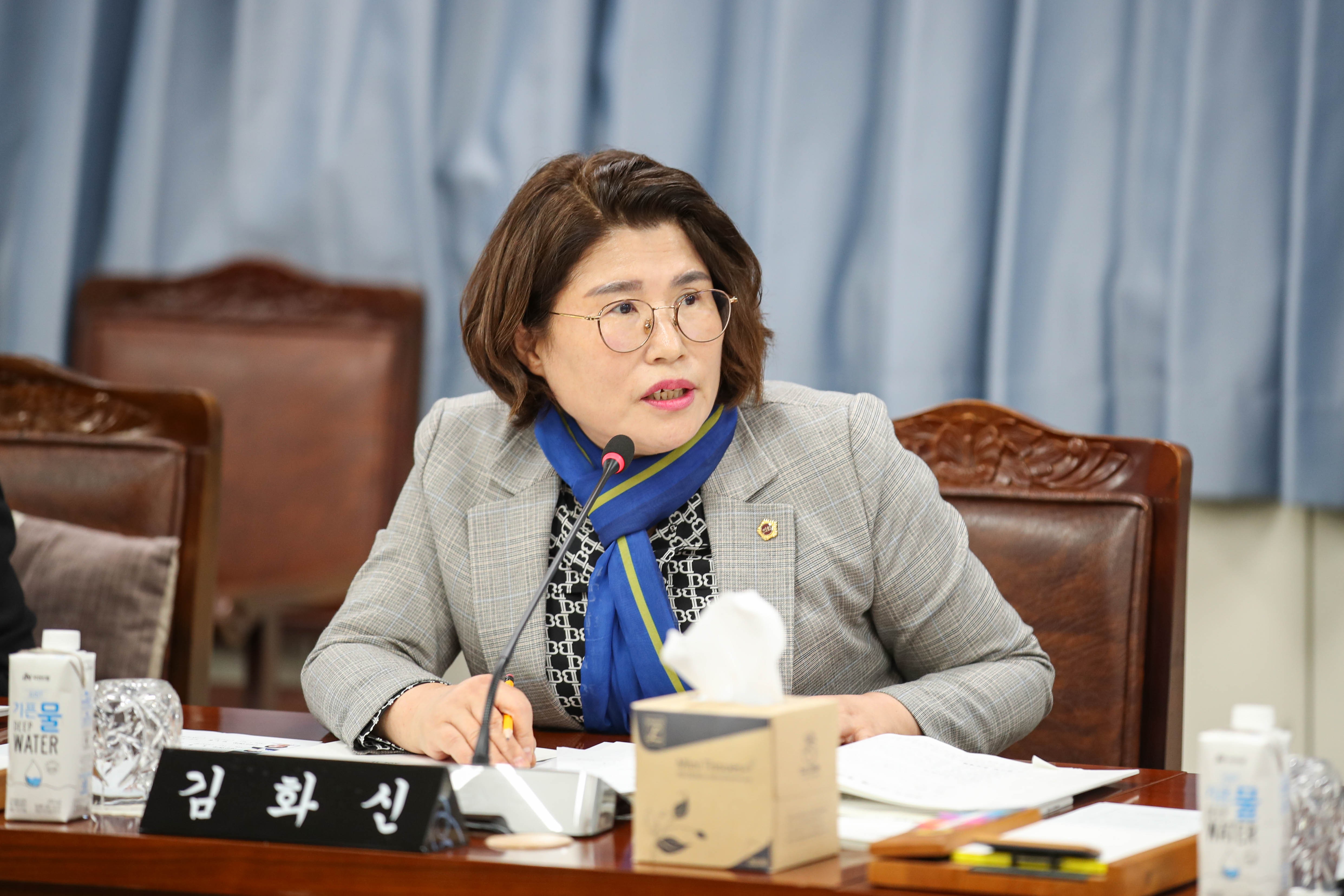 제386회 제2차 정례회 기획행정위원회 행정사무감사 첨부이미지 : 24년11월01일 제386회 제2차 정례회 기획행정위원회 행정사무감사 1일차_31.jpg