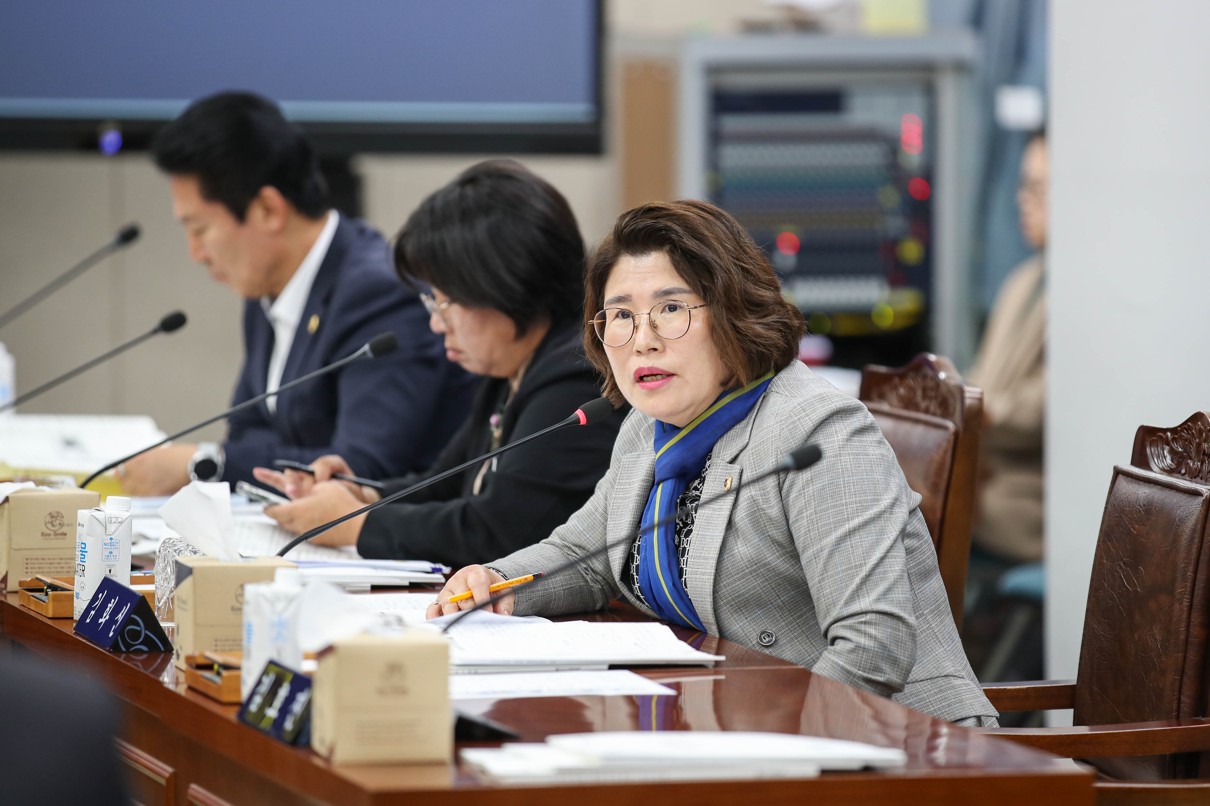 제386회 제2차 정례회 기획행정위원회 행정사무감사 첨부이미지 : 24년11월01일 제386회 제2차 정례회 기획행정위원회 행정사무감사 1일차_34.jpg