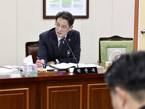 제386회 정례회 보건복지환경위원회 행정사무감사 첨부이미지 : 24년11월05일 제386회 정례회 보건복지환경위원회 행정사무감사_43.jpg