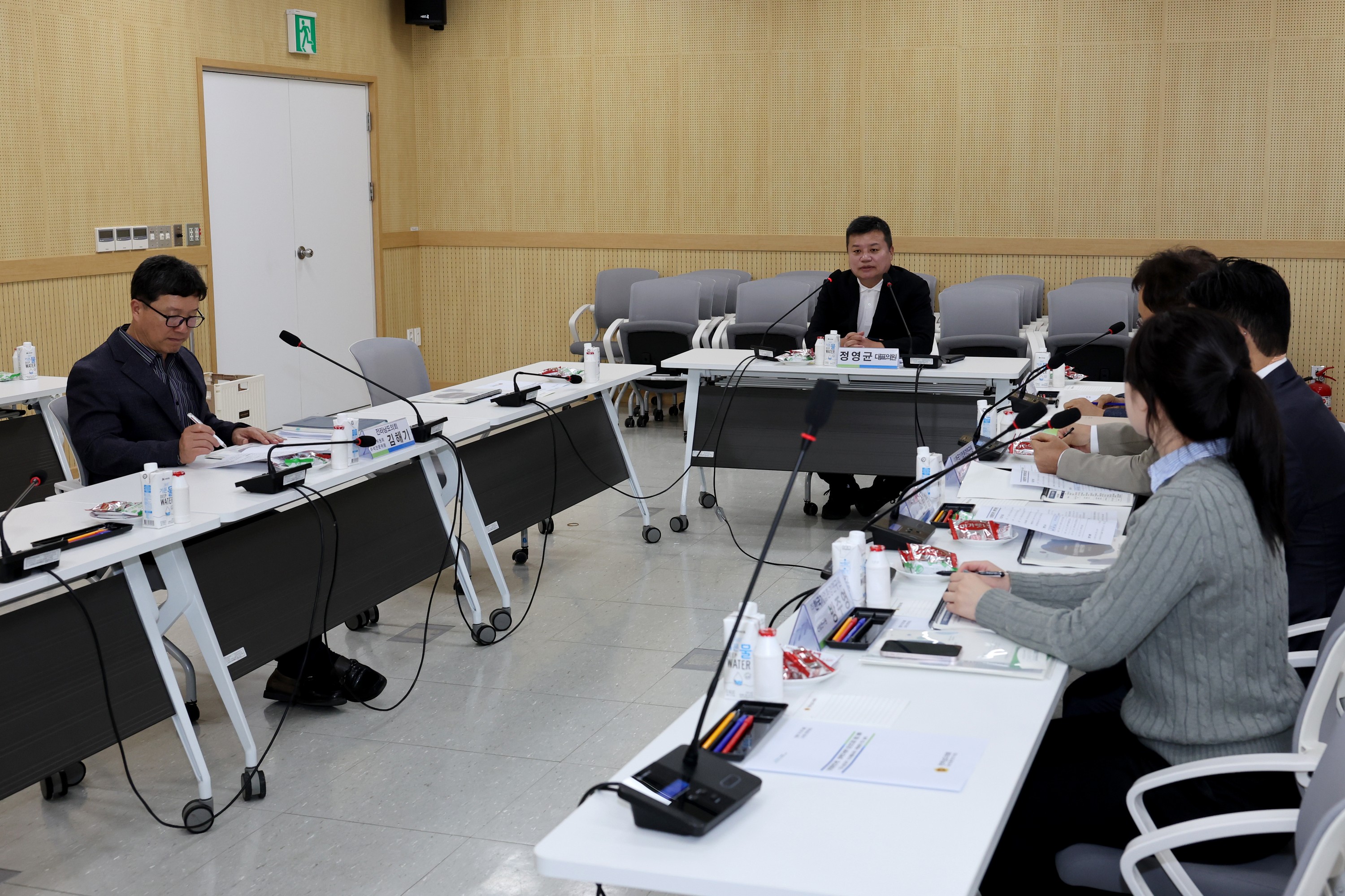 농촌발전연구회 정책연구용역 중간보고회 첨부이미지 : 24년10월28일 농촌발전연구회 정책연구용역 중간보고회 - 010.jpg