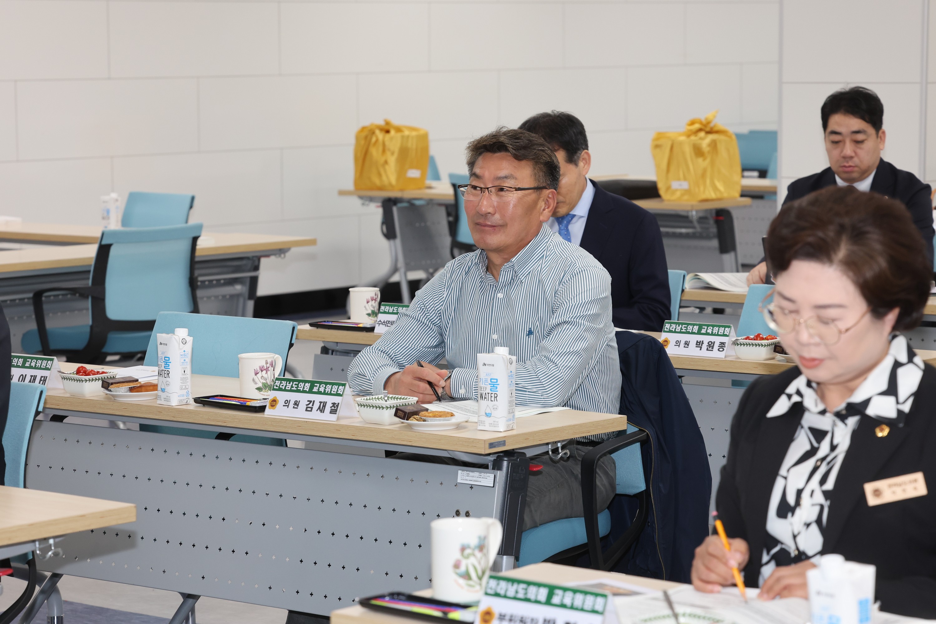교육위원회 행정사무감사 대비 연찬회 첨부이미지 : 24년10월17일 교육위원회 행정사무감사 대비 연찬회 - 016.jpg