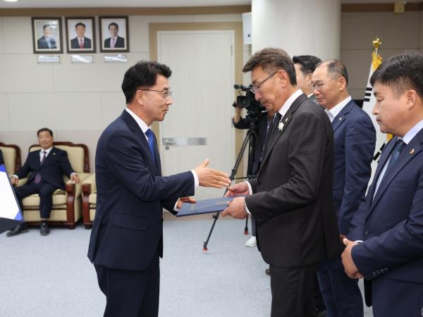 지역소멸인구감소대응 TF발대식 첨부이미지 : 24년10월17일 지역소멸인구감소대응 TF발대식 - 014.jpg