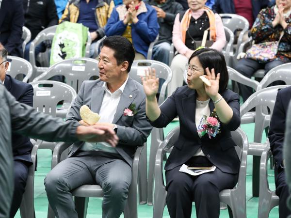 제3회 전라남도 상인의 날 첨부이미지 : 24년10월10일 제3회 전라남도 상인의 날_05.jpg