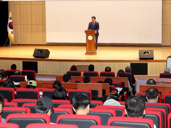 여수 수산식품클러스터 조성사업 정책 토론회 첨부이미지 : 24년10월10일 여수 수산식품클러스터 조성사업 정책 토론회 - 003.jpg
