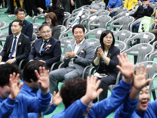 제3회 전라남도 상인의 날 첨부이미지 : 24년10월10일 제3회 전라남도 상인의 날_07.jpg
