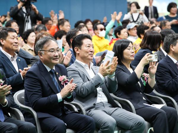 제3회 전라남도 상인의 날 첨부이미지 : 24년10월10일 제3회 전라남도 상인의 날_02.jpg