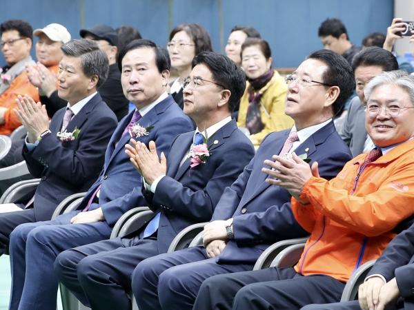제3회 전라남도 상인의 날 첨부이미지 : 24년10월10일 제3회 전라남도 상인의 날_06.jpg