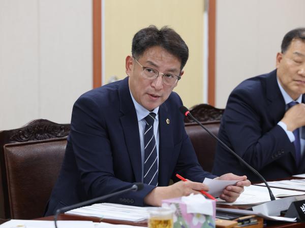 제385회 임시회 보건복지환경위원회 회의 첨부이미지 : 24년10월08일 제385회 임시회 보건복지환경위원회 회의 - 005.jpg