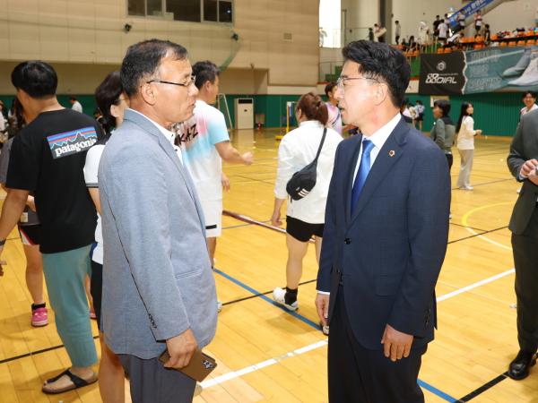 제6회 전라남도의장기 클럽최강전 배드민턴대회 첨부이미지 : 24년10월05일 제6회 전라남도의장기 클럽최강전 배드민턴대회 - 015.jpg