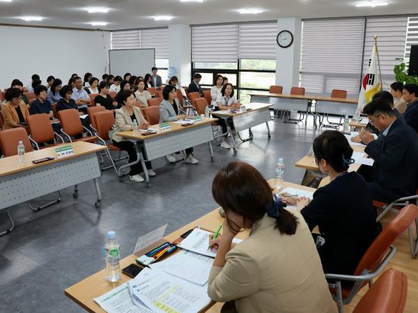 찾아가는 전남교육 정책연구회 바람직한 유보통합 교육토론회 첨부이미지 : 24년08월12일 찾아가는 전남교육 정책연구회 바람직한 유보통합 교육토론회 - 018.jpg