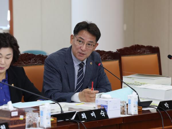 전라남도 2023회계연도 결산 및 예비비 승인 심사 첨부이미지 : 24년06월12일 전라남도 2023회계연도 결산 및 예비비 승인 심사 - 022.jpg