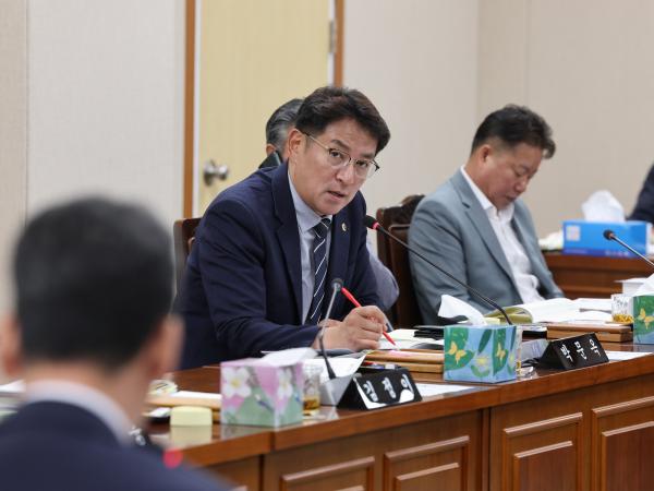 제381회 정례회 안전건설소방위원회 결산 등 회의 첨부이미지 : 24년06월04일 제381회 정례회 안전건설소방위원회 결산 등 회의 - 079.jpg