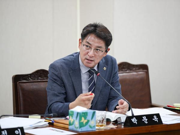 제381회 전라남도의회 제1차 정례회 안전건설소방위원회 회의 첨부이미지 : 06월03일 제381회 전라남도의회 제1차 정례회 안전건설소방위원회 회의_27.jpg