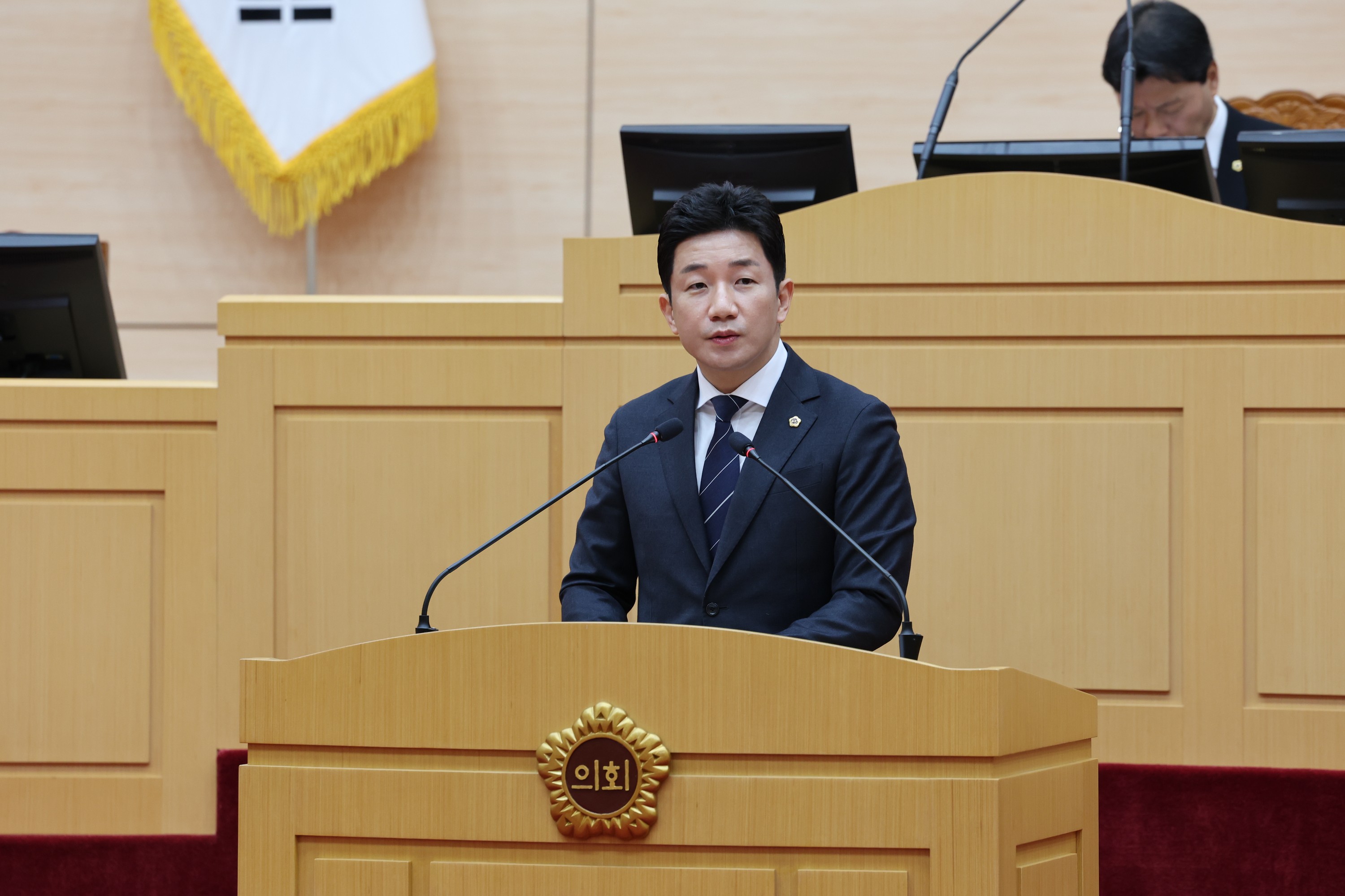 제377회 임시회 제2차 본회의 첨부이미지 : 24년02월01일 제377회 임시회 제2차 본회의 - 039.jpg