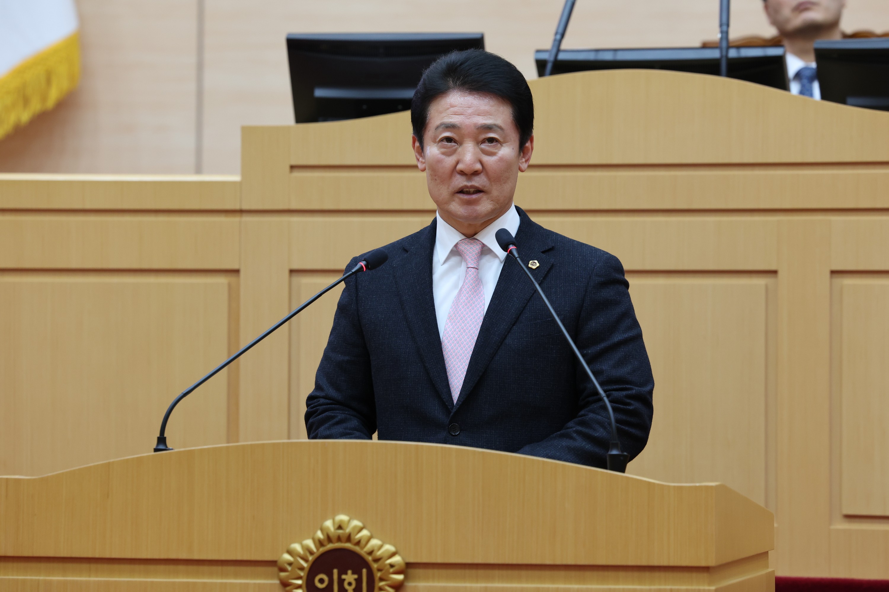 제377회 임시회 제2차 본회의 첨부이미지 : 24년02월01일 제377회 임시회 제2차 본회의 - 055.jpg