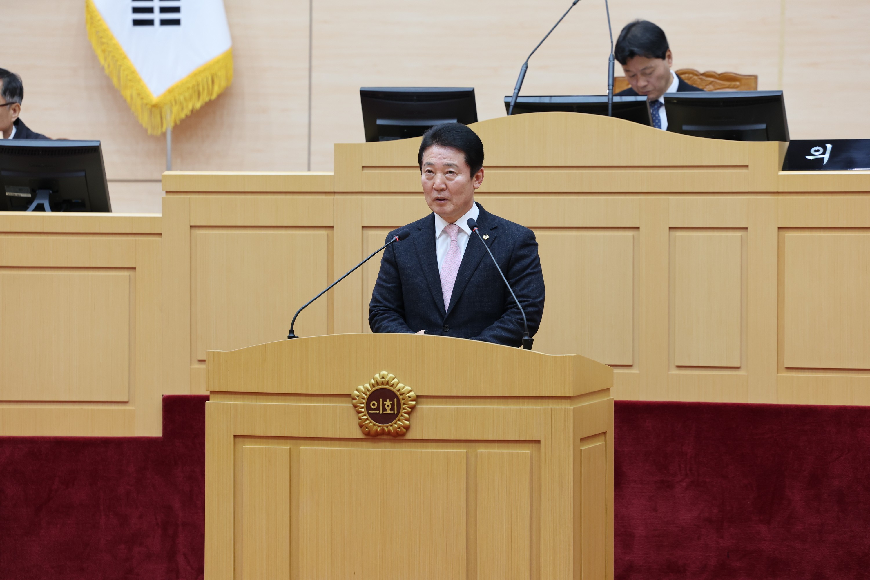 제377회 임시회 제2차 본회의 첨부이미지 : 24년02월01일 제377회 임시회 제2차 본회의 - 052.jpg