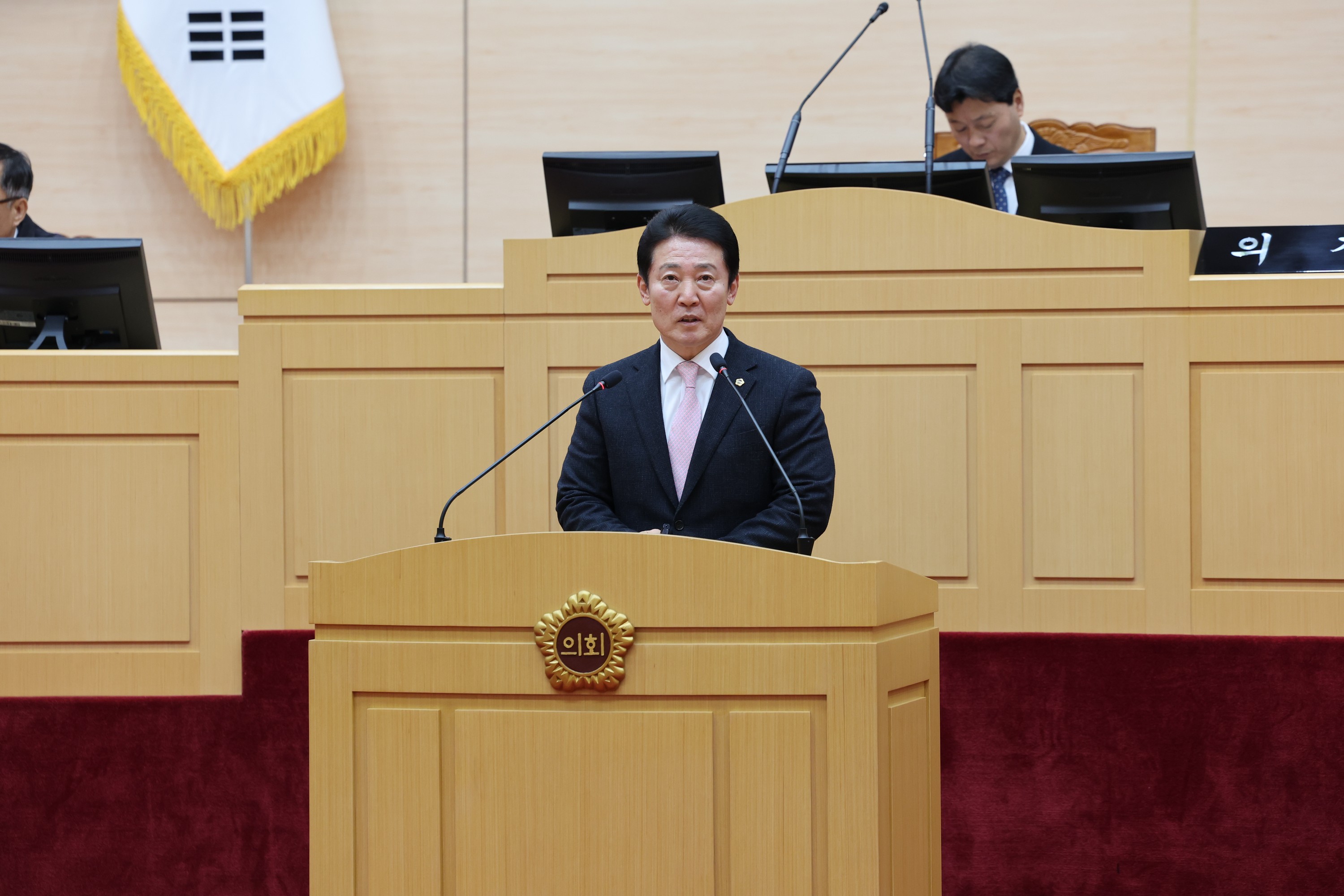 제377회 임시회 제2차 본회의 첨부이미지 : 24년02월01일 제377회 임시회 제2차 본회의 - 051.jpg