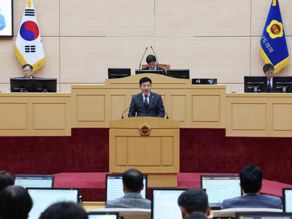 제377회 임시회 제2차 본회의 첨부이미지 : 24년02월01일 제377회 임시회 제2차 본회의 - 014.jpg