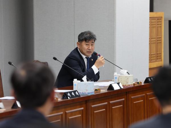 전라남도 노후산업단지 특별위원회 현황 보고회 첨부이미지 : 24년02월01일 전라남도 노후산업단지 특별위원회 현황 보고 - 031.jpg