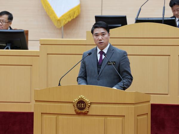 제377회 임시회 제2차 본회의 첨부이미지 : 24년02월01일 제377회 임시회 제2차 본회의 - 033.jpg