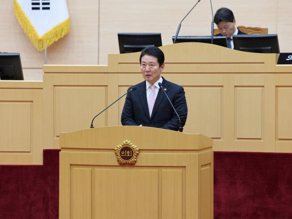 제377회 임시회 제2차 본회의 첨부이미지 : 24년02월01일 제377회 임시회 제2차 본회의 - 052.jpg