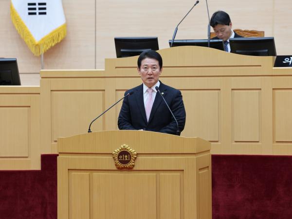 제377회 임시회 제2차 본회의 첨부이미지 : 24년02월01일 제377회 임시회 제2차 본회의 - 051.jpg