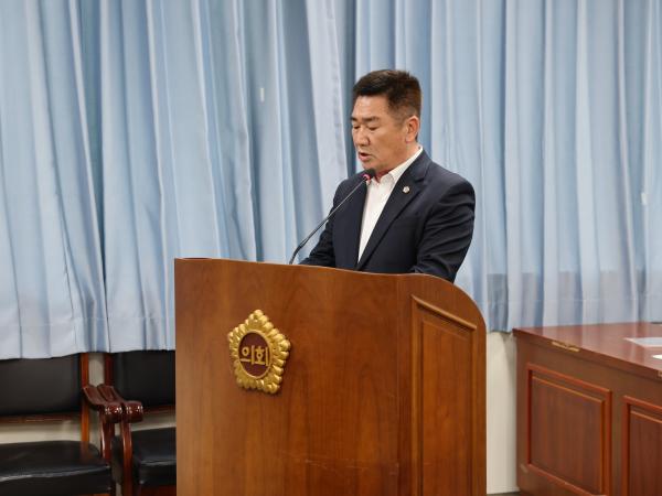 제379회 임시회 기획행정위원회 회의 첨부이미지 : 24년04월23일 제379회 임시회 기획행정위원회 회의 - 008.jpg