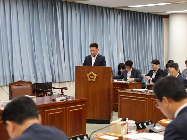 제379회 임시회 기획행정위원회 회의 첨부이미지 : 24년04월23일 제379회 임시회 기획행정위원회 회의 - 007.jpg