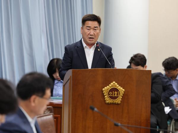 제379회 임시회 기획행정위원회 회의 첨부이미지 : 24년04월23일 제379회 임시회 기획행정위원회 회의 - 010.jpg