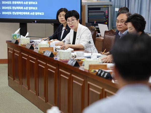 제383회 임시회 경제관광문화위원회 업무보고 등 회의 첨부이미지 : 24년07월22일 제383회 임시회 경제관광문화위원회 업무보고 등 회의 - 078.jpg