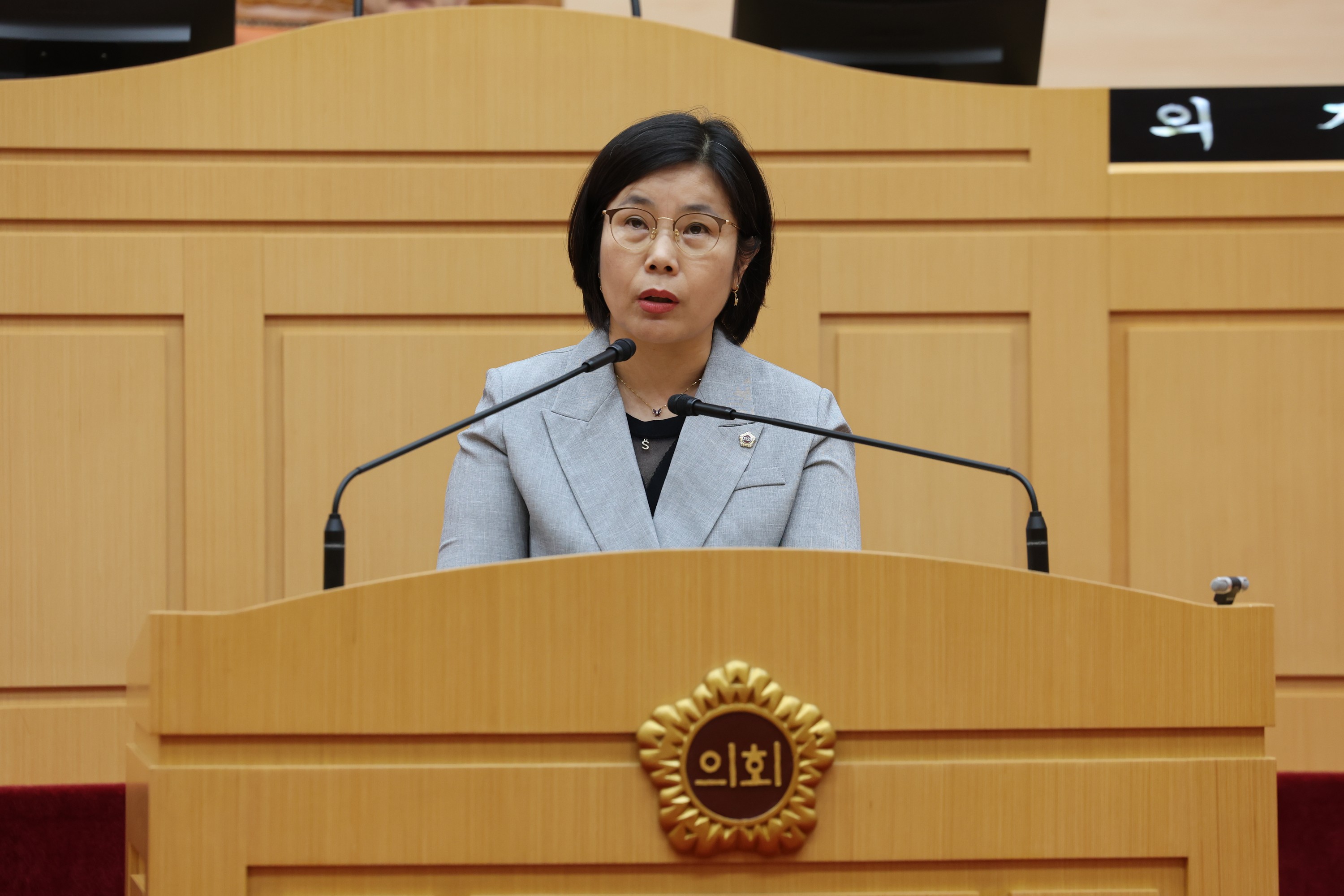 제383회 임시회 제2차 본회의 첨부이미지 : 24년07월26일 제383회 임시회 제2차 본회의 - 107.jpg
