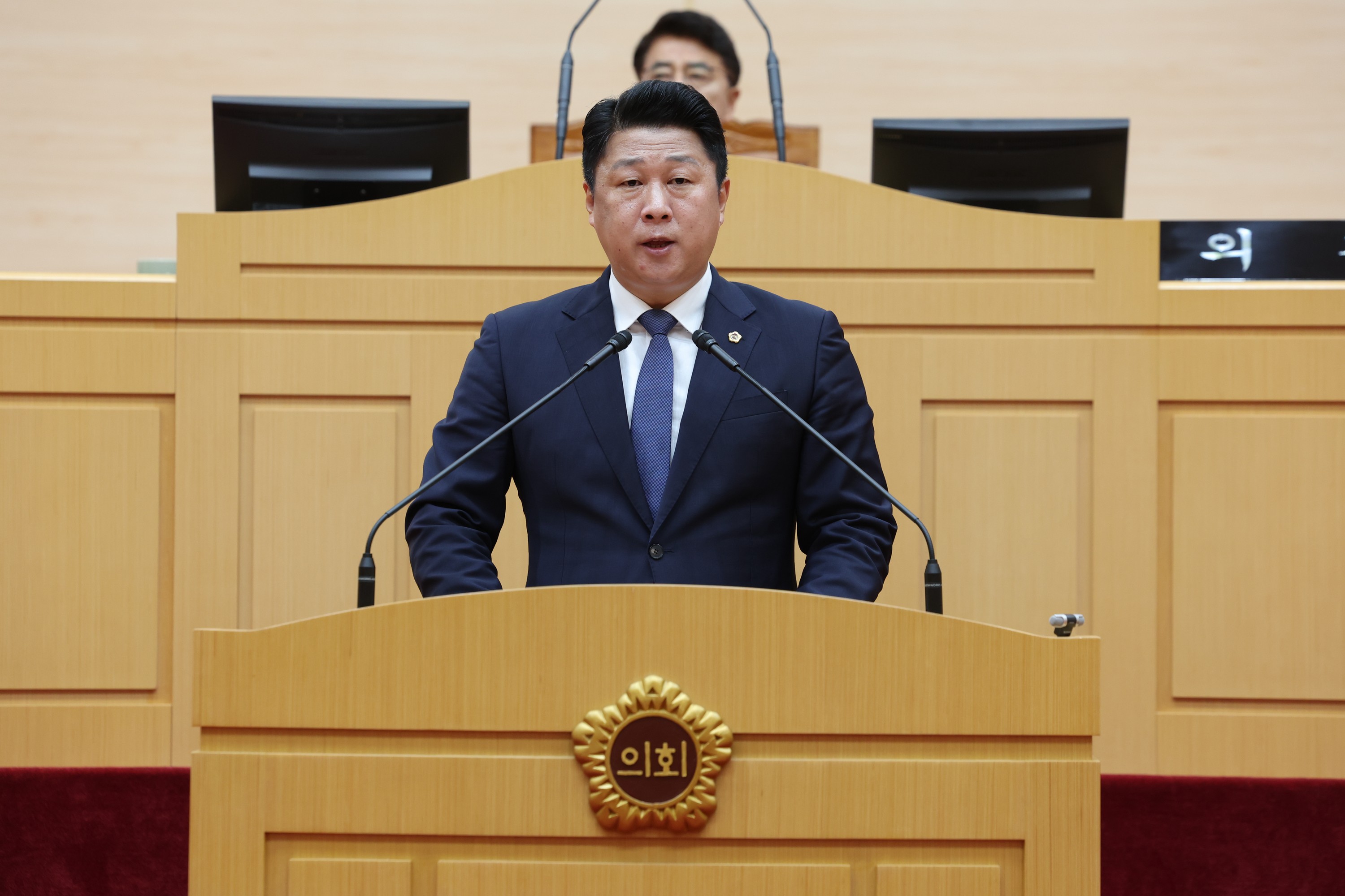 제383회 임시회 제2차 본회의 첨부이미지 : 24년07월26일 제383회 임시회 제2차 본회의 - 032.jpg