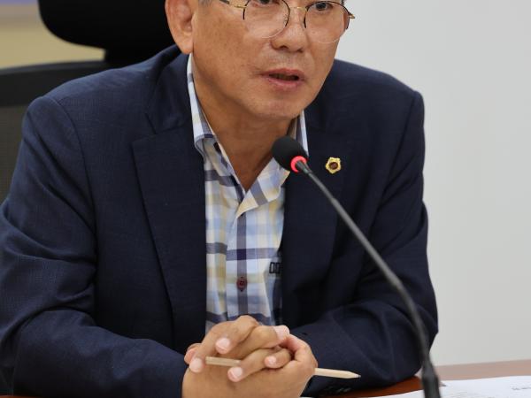 제383회 임시회 보건복지환경위원회 강진의료원 현지활동 첨부이미지 : 24년07월24일 제383회 임시회 보건복지환경위원회 강진의료원 현지활동 - 060.jpg
