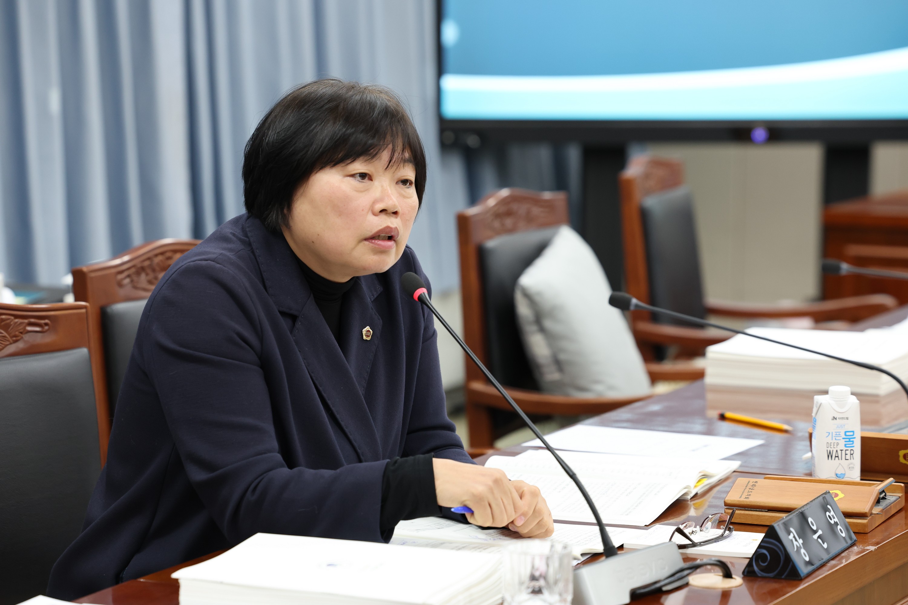 제378회 임시회 교육위원회 회의 첨부이미지 : 24년03월13일 제378회 임시회 교육위원회 회의 - 090.jpg